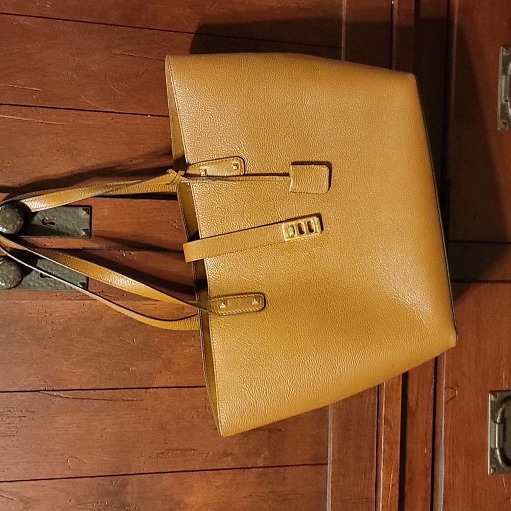 Brown Michael kors tote bag